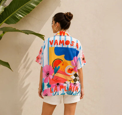 Camisa oversized con estampado botánico, arte inspirado en Frida Kahlo y vibrantes colores de verano. Una pieza única, artística y solar. ¡Consíguela en Badhabitsx!