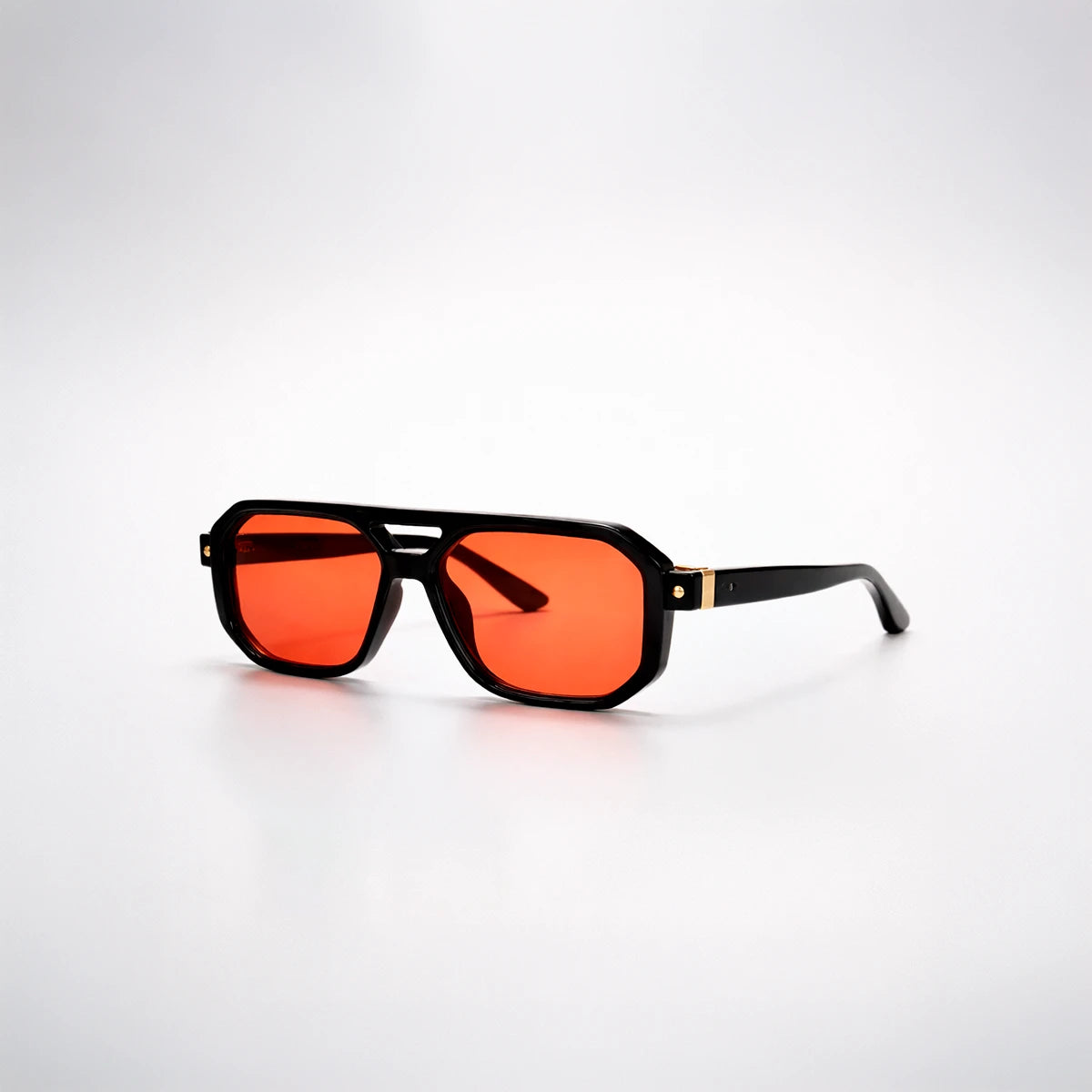 Gafas de sol de estilo aviador geométrico Miami Pink Sunset con montura gruesa negra y lentes rosadas.

