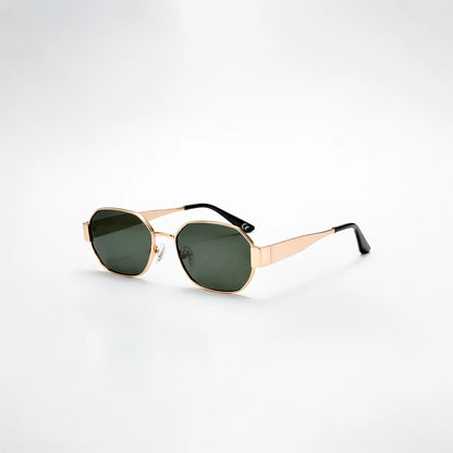 Gafas de sol geométricas Monaco Olive con montura metálica fina dorada y lentes en tono verde oliva.
